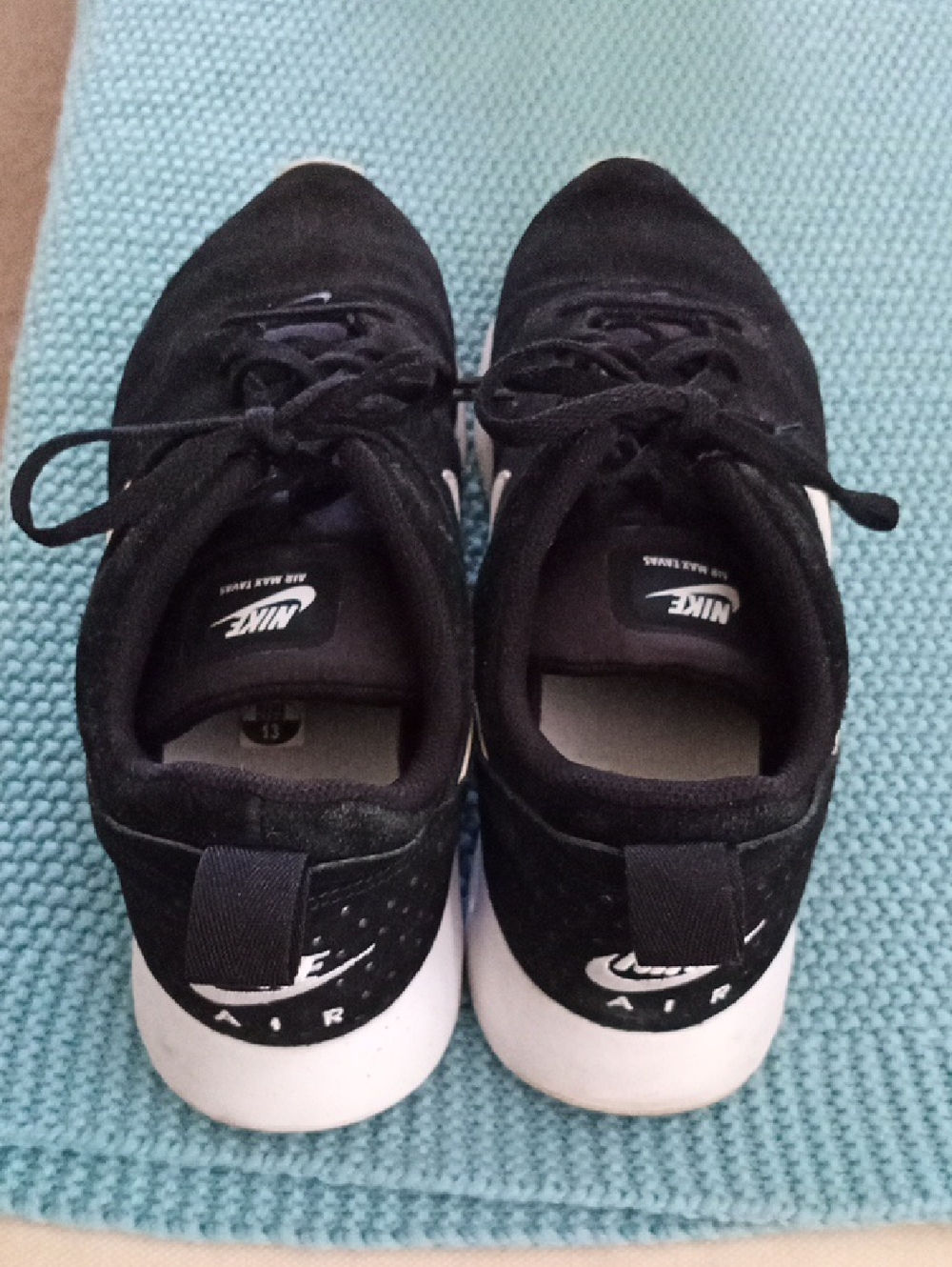 Men's Nike Air Black and White Low-Top Air Trainers Size 13